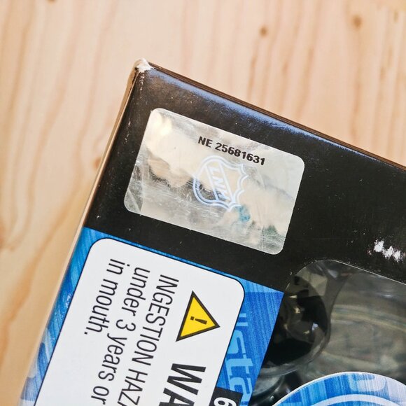 Upper Deck Sidney Crosby All Star Vinyl Figure - Picture 5 of 14